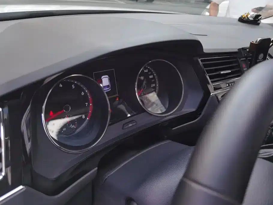 Tiguan L 2017 330TSI Automatic 2WD Flagship Edition — миниатюра 14