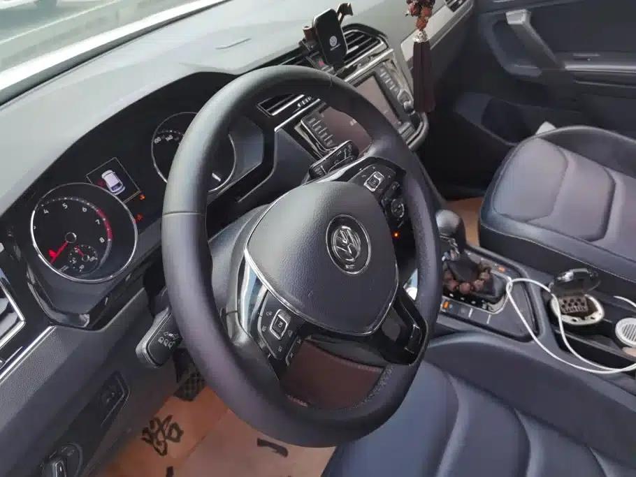 Tiguan L 2017 330TSI Automatic 2WD Flagship Edition — миниатюра 15