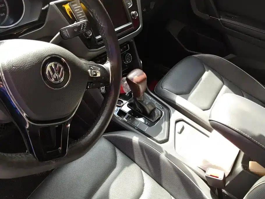 Tiguan L 2017 330TSI Automatic 2WD Flagship Edition — миниатюра 14