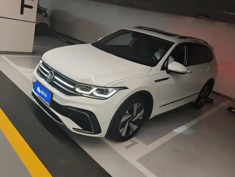 Tiguan L 2023 Facelift 330TSI Automatic 2WD R-Line Flagship Edition — миниатюра 1