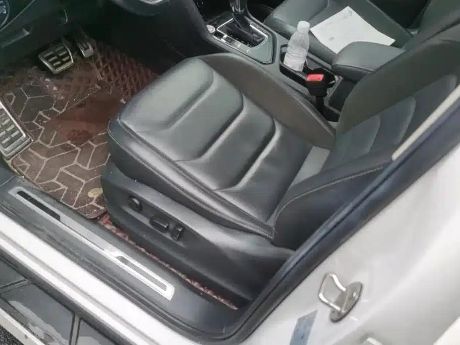 Tiguan L 2021 330TSI Automatic 2WD R-Line Premium Edition — миниатюра 9