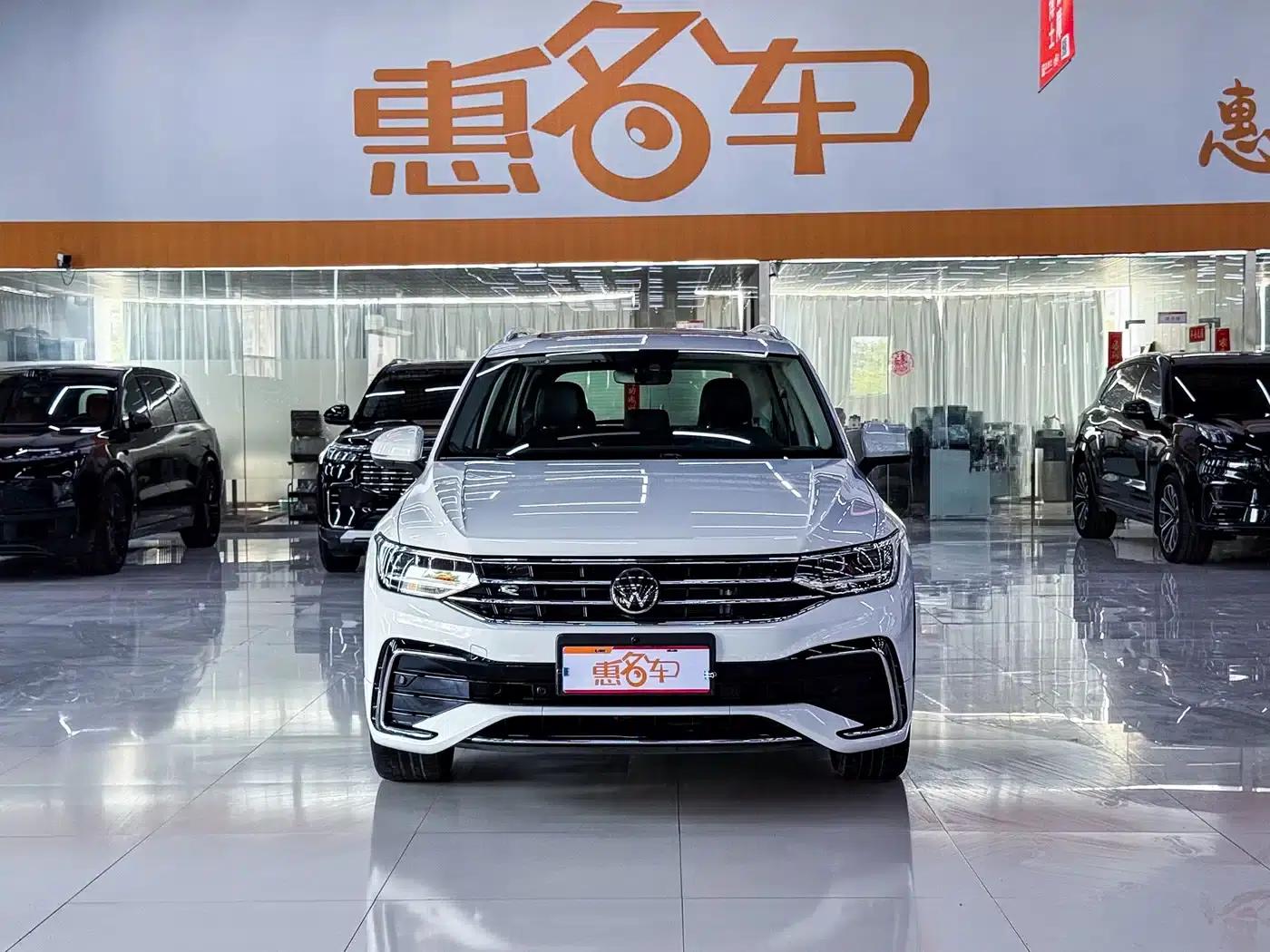 Tiguan L 2024 330TSI Automatic 2WD R-Line Premium Edition — миниатюра 2