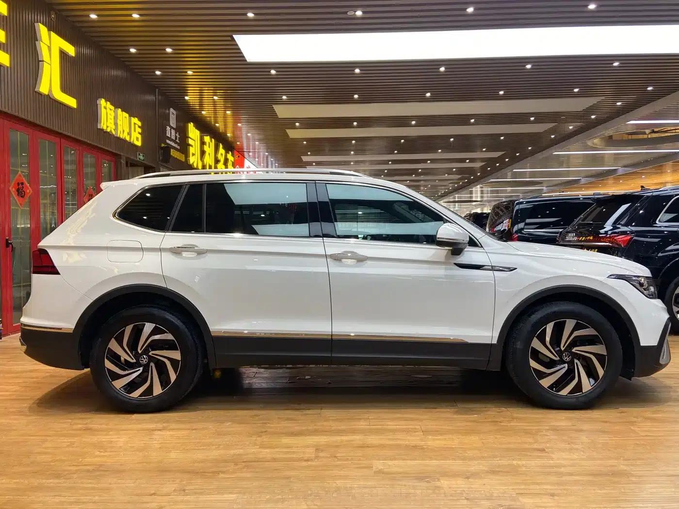 Tiguan L 2022 330TSI Automatic 2WD Smart Edition — миниатюра 21