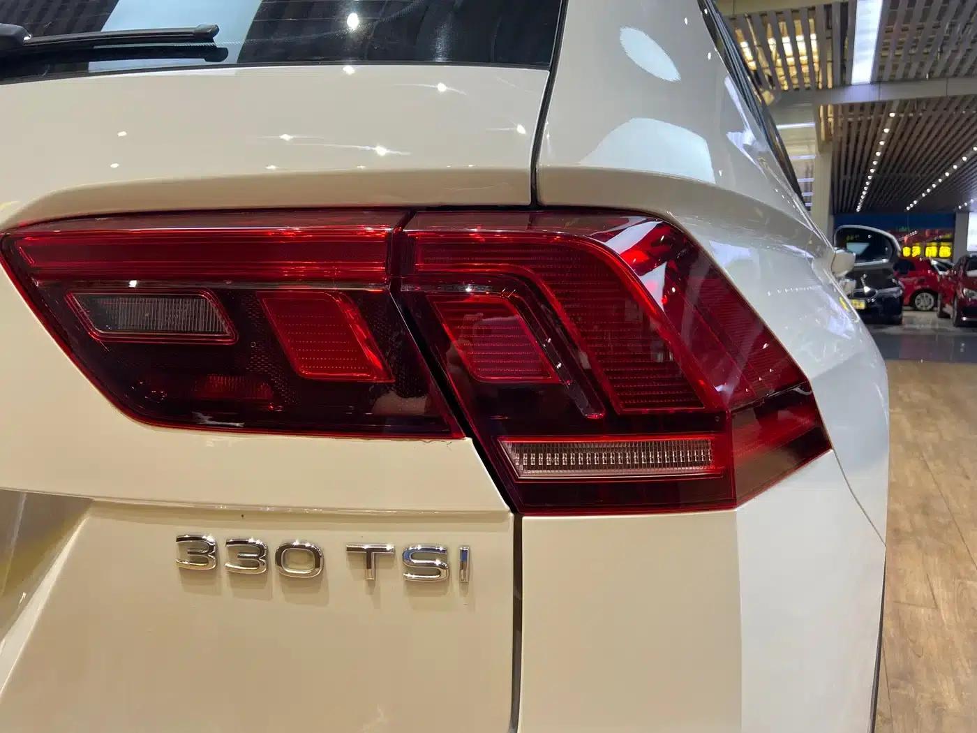 Tiguan L 2022 330TSI Automatic 2WD Smart Edition — миниатюра 22