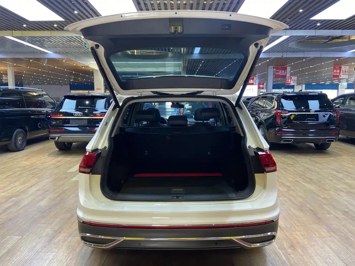 Tiguan L 2022 330TSI Automatic 2WD Smart Edition — миниатюра 24