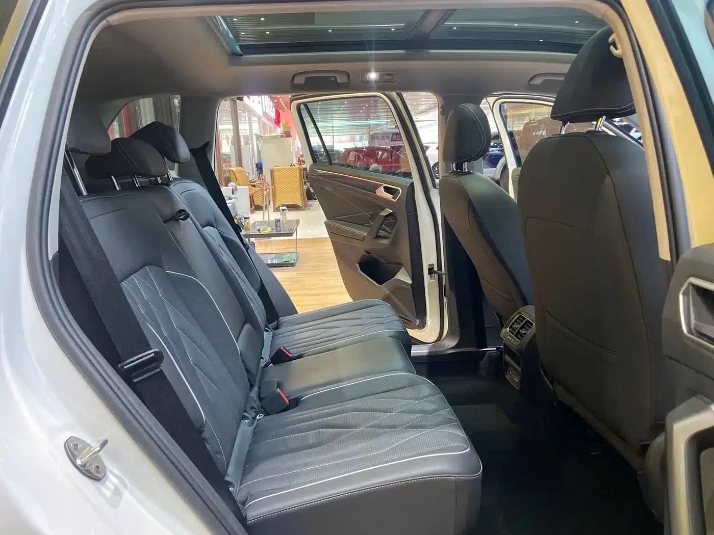 Tiguan L 2022 330TSI Automatic 2WD Smart Edition — миниатюра 9