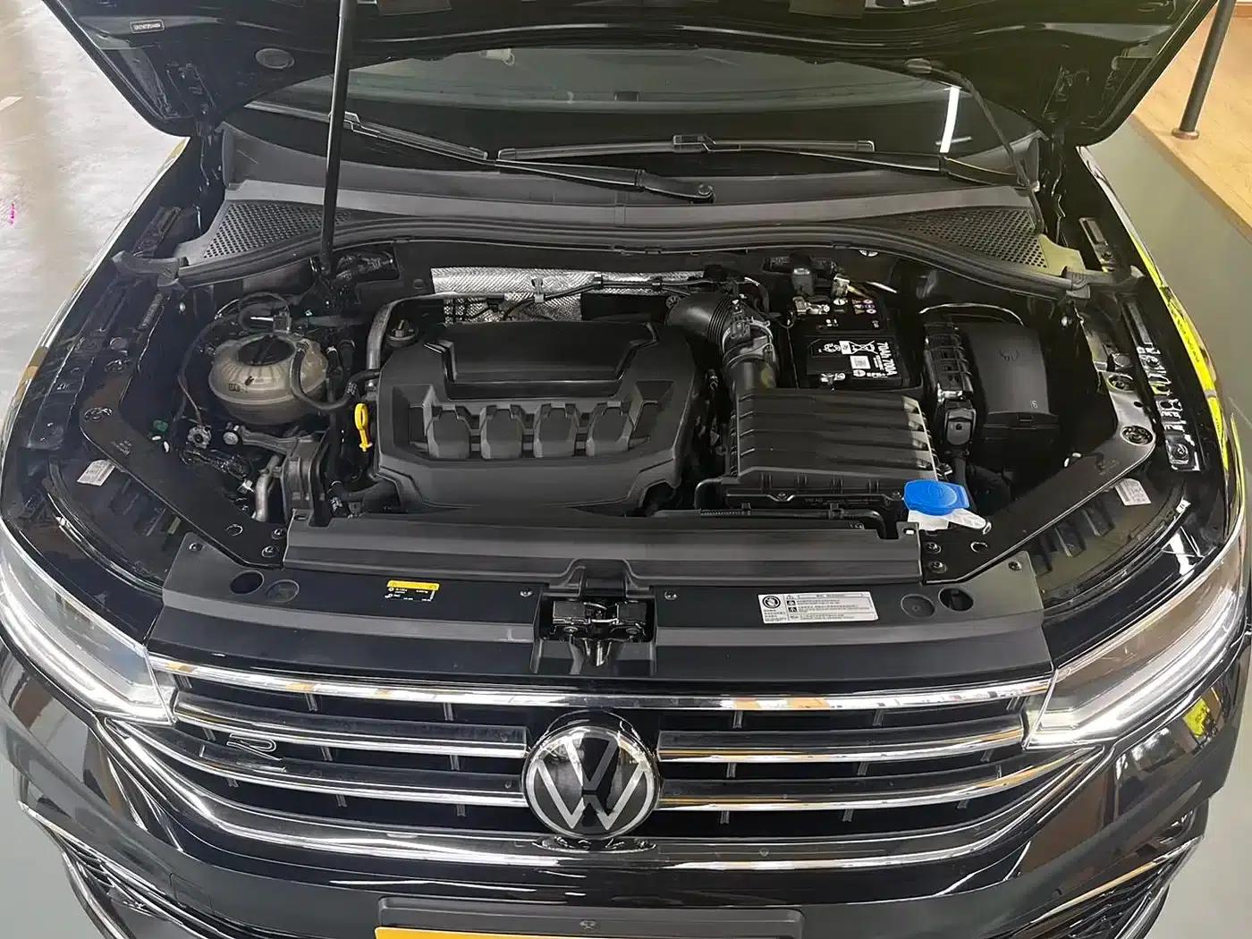 Tiguan L 2024 330TSI Automatic 2WD R-Line Premium Edition — миниатюра 18