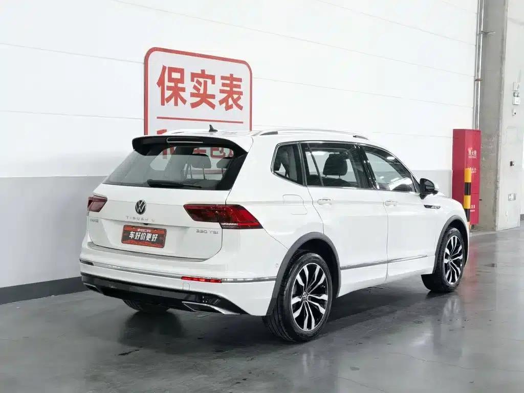 Tiguan L 2021 330TSI Automatic 2WD R-Line Flagship Edition — миниатюра 2