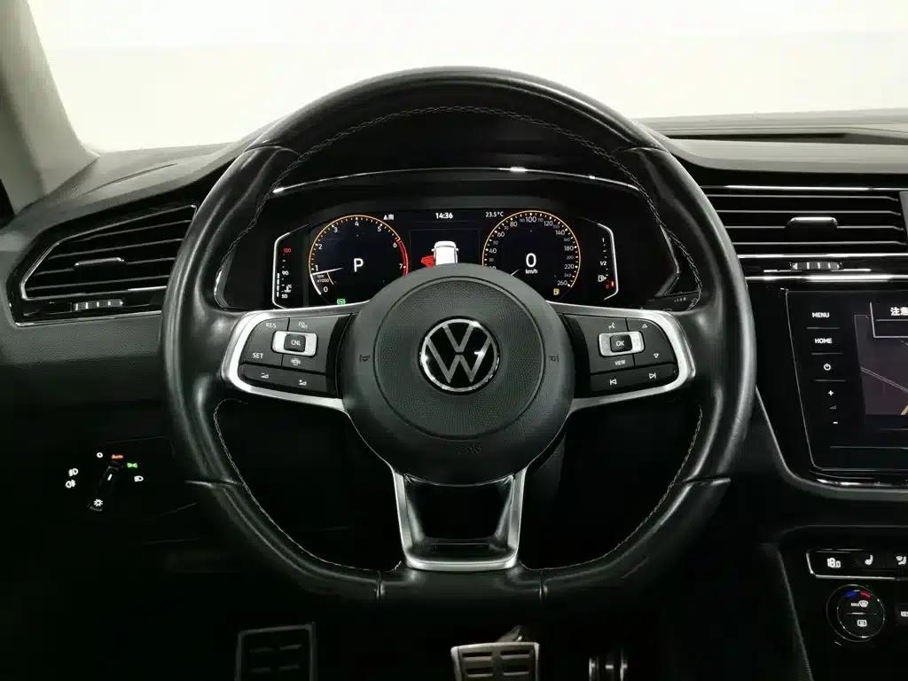 Tiguan L 2021 330TSI Automatic 2WD R-Line Flagship Edition — миниатюра 11