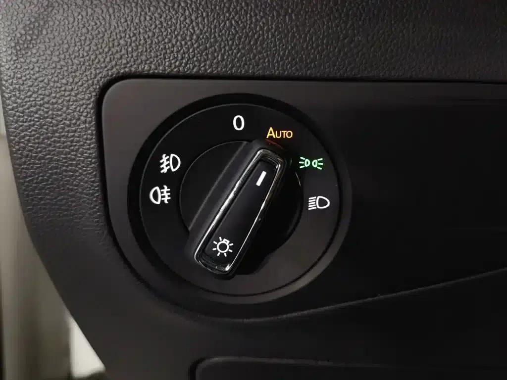 Tiguan L 2021 330TSI Automatic 2WD R-Line Flagship Edition — миниатюра 21