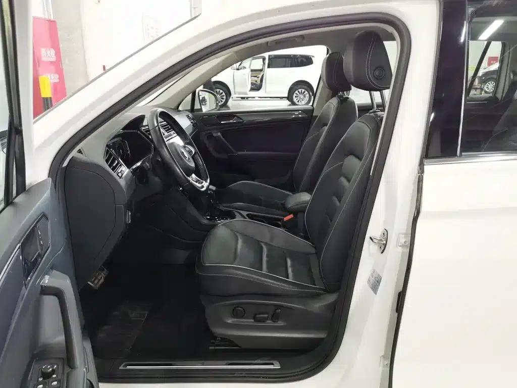 Tiguan L 2021 330TSI Automatic 2WD R-Line Flagship Edition — миниатюра 10