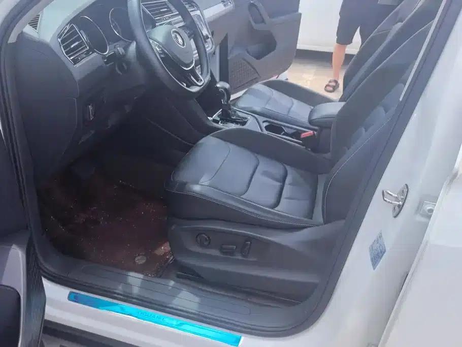 Tiguan L 2018 330TSI Automatic 2WD Luxury Edition — миниатюра 9