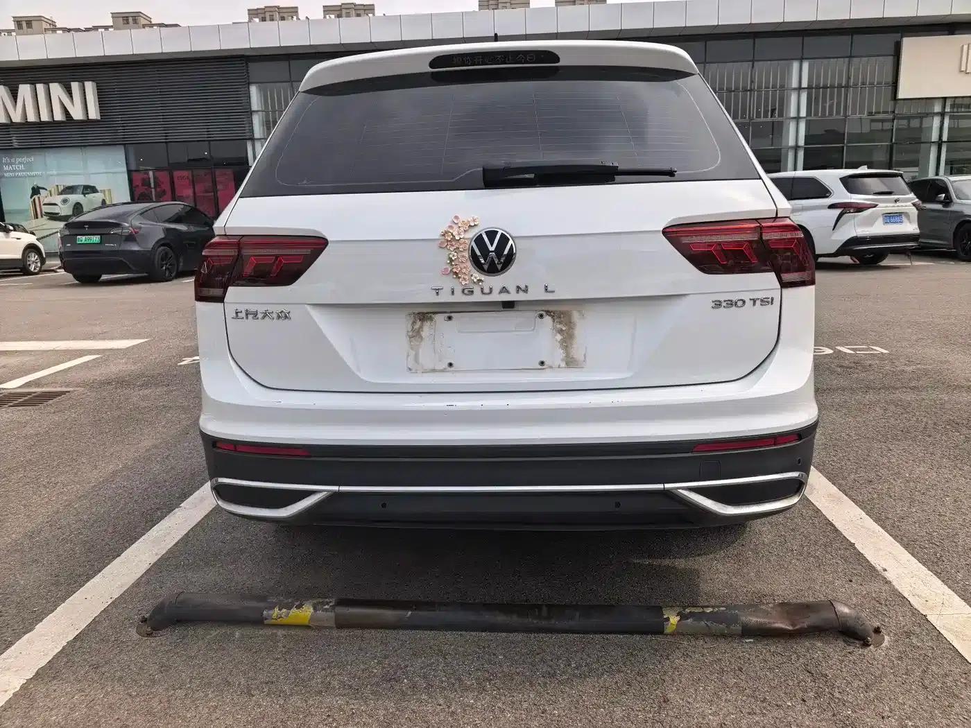 Tiguan L 2023 330TSI Automatic 2WD Comfort Edition — миниатюра 6