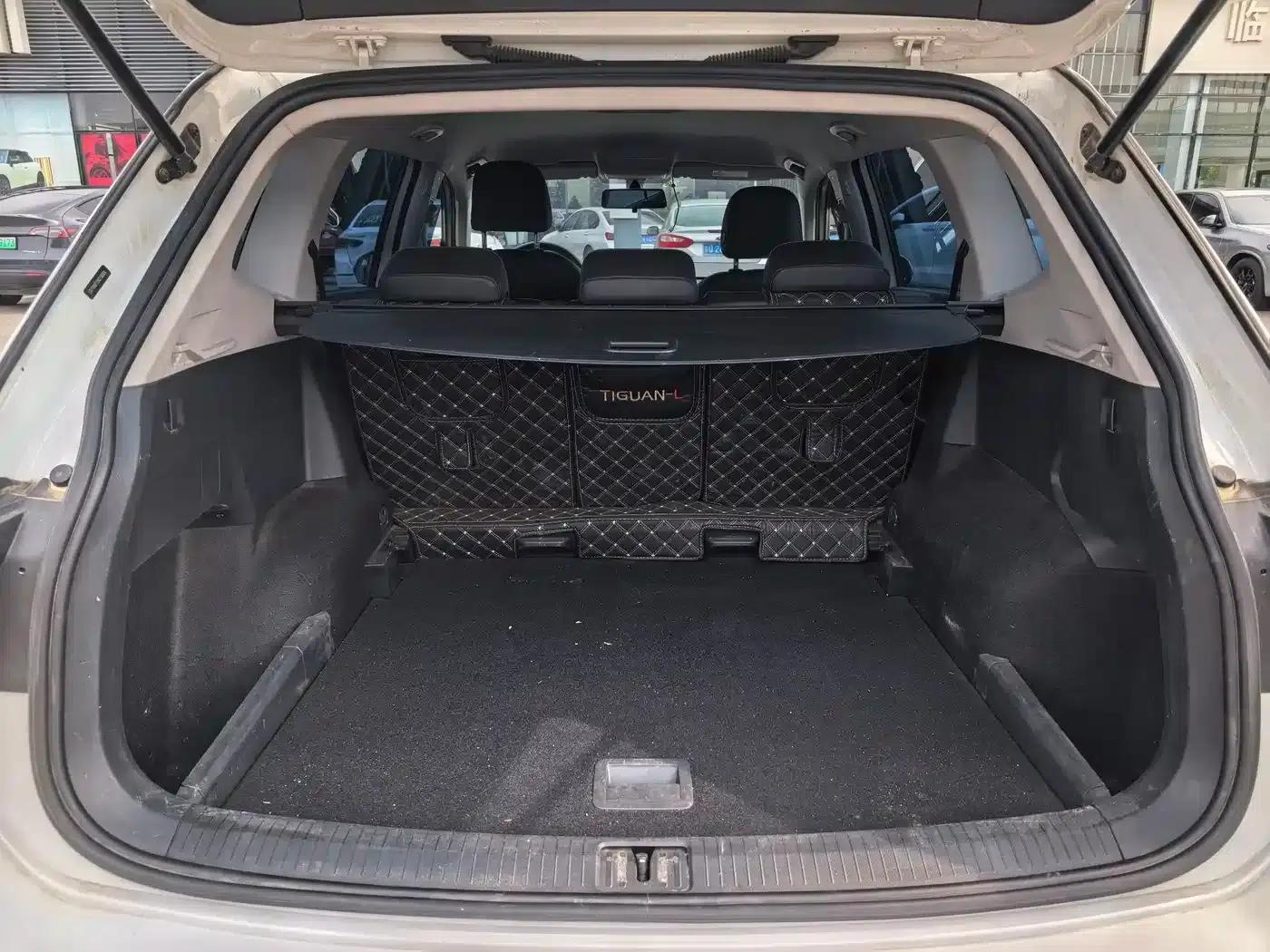 Tiguan L 2023 330TSI Automatic 2WD Comfort Edition — миниатюра 10