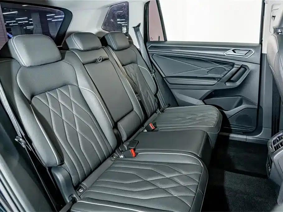 Tiguan L 2022 330TSI Automatic 2WD Smart Edition — миниатюра 22