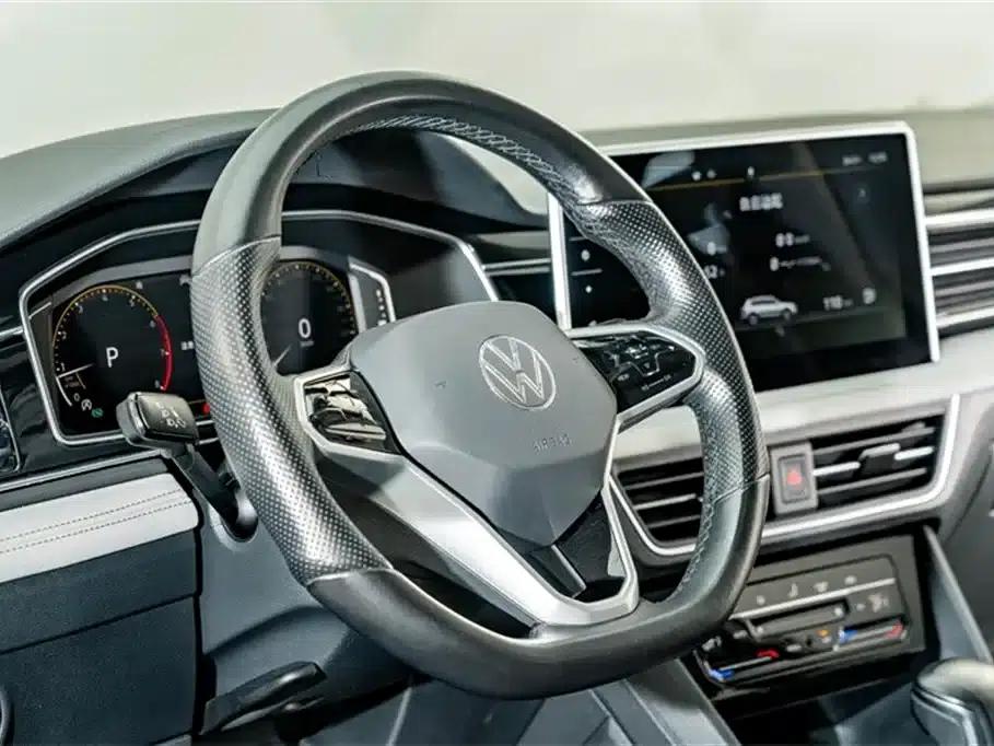 Tiguan L 2022 330TSI Automatic 2WD Smart Edition — миниатюра 10