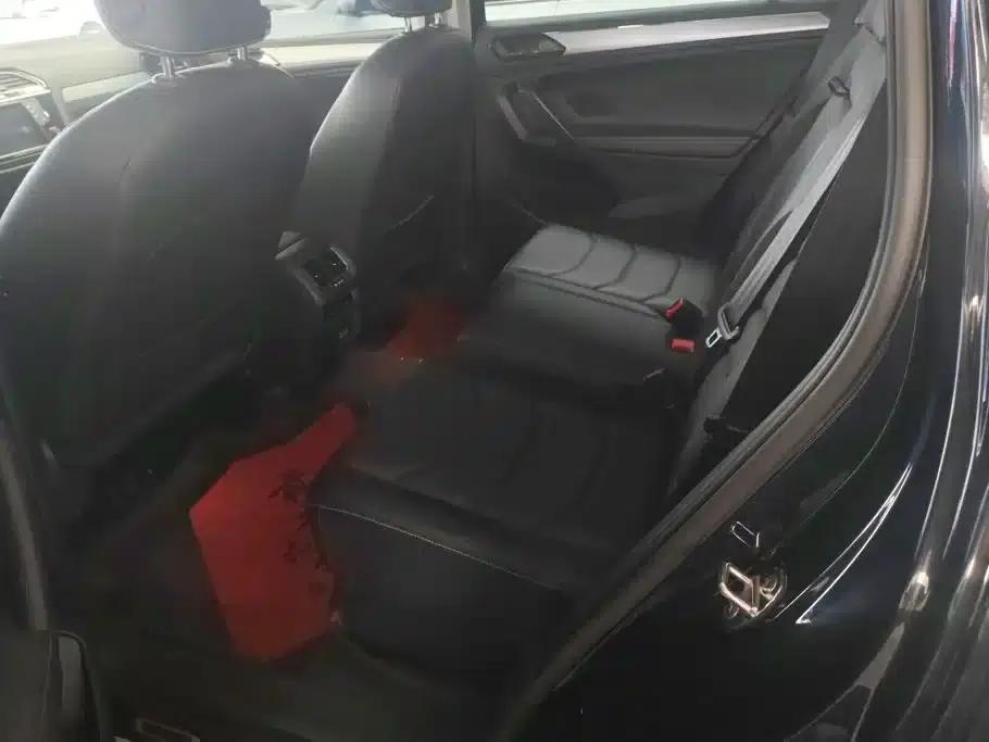 Tiguan L 2017 330TSI Automatic 2WD Luxury Edition — миниатюра 10