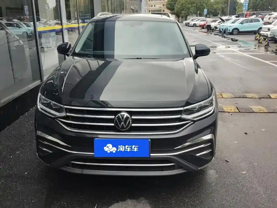 Tiguan L 2024 Outstanding Edition 300TSI Automatic 2WD Dragon Edition — миниатюра 2