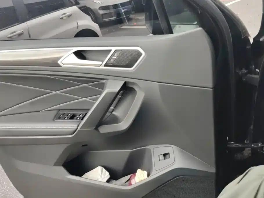 Tiguan L 2024 Outstanding Edition 300TSI Automatic 2WD Dragon Edition — миниатюра 7
