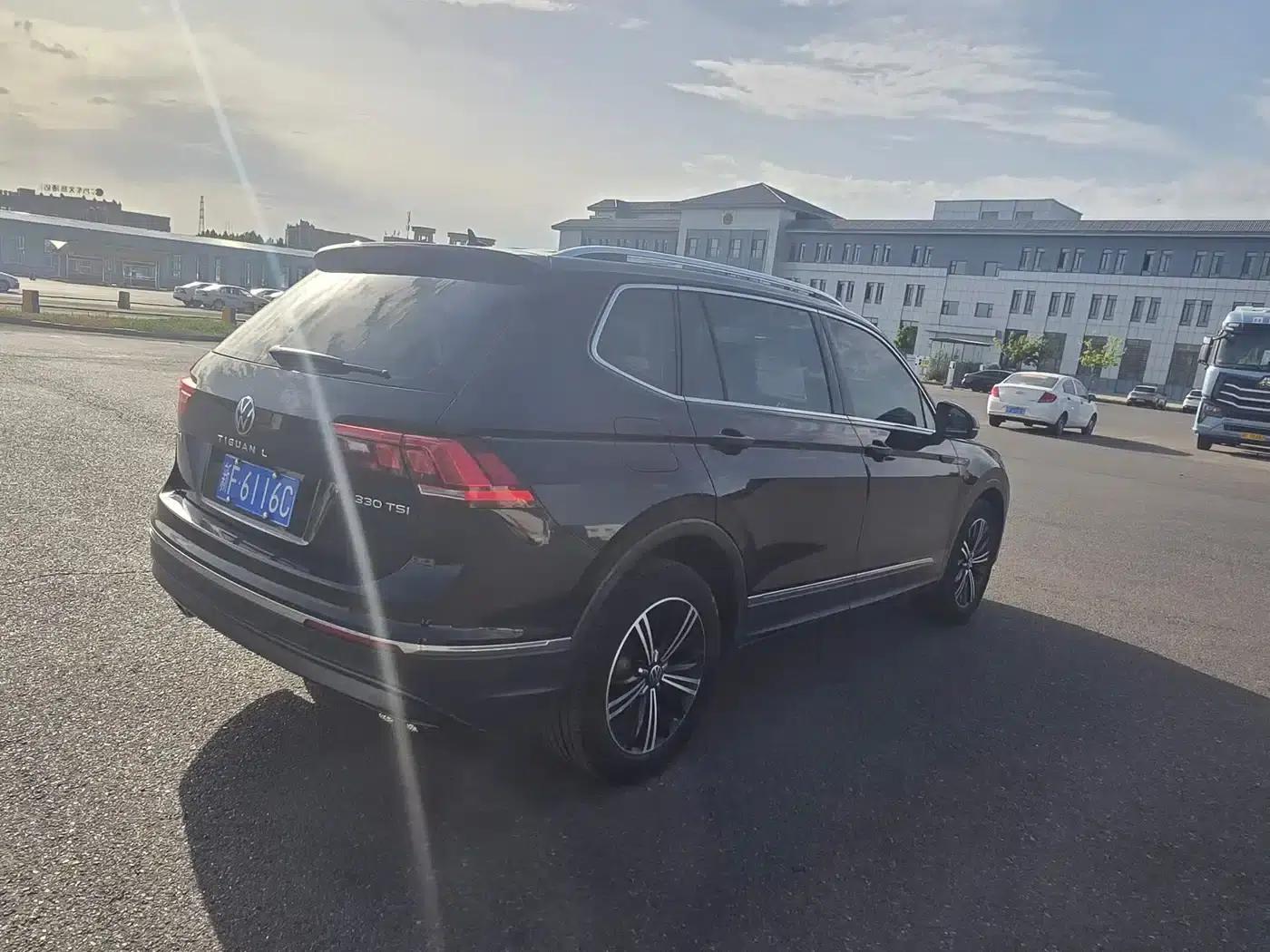 Tiguan L 2021 330TSI Automatic 2WD R-Line Flagship Edition — миниатюра 9