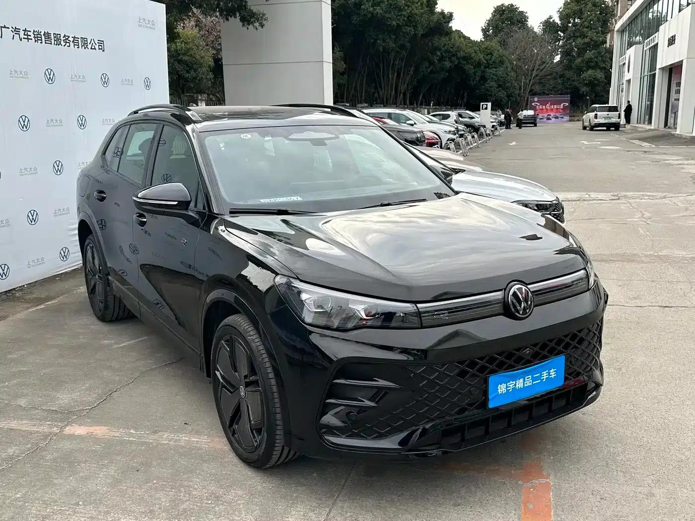 Tiguan L 2024 PRO 380TSI AWD R-Line Supreme Edition — миниатюра 2