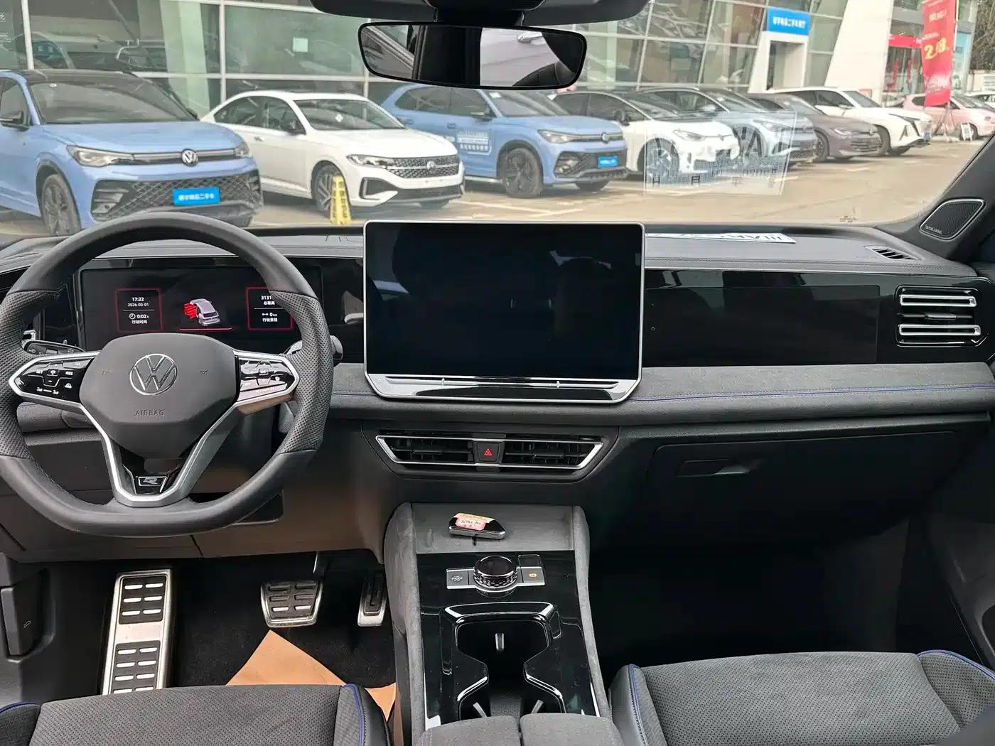 Tiguan L 2024 PRO 380TSI AWD R-Line Supreme Edition — миниатюра 18