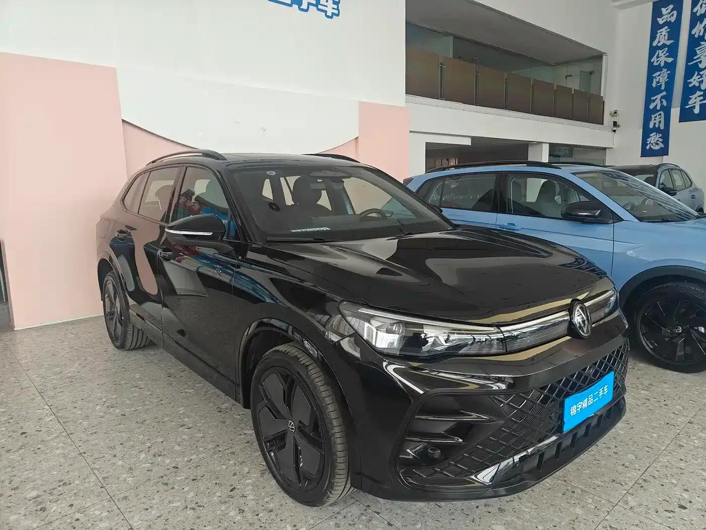 Tiguan L 2024 PRO 380TSI AWD R-Line Supreme Edition — миниатюра 4