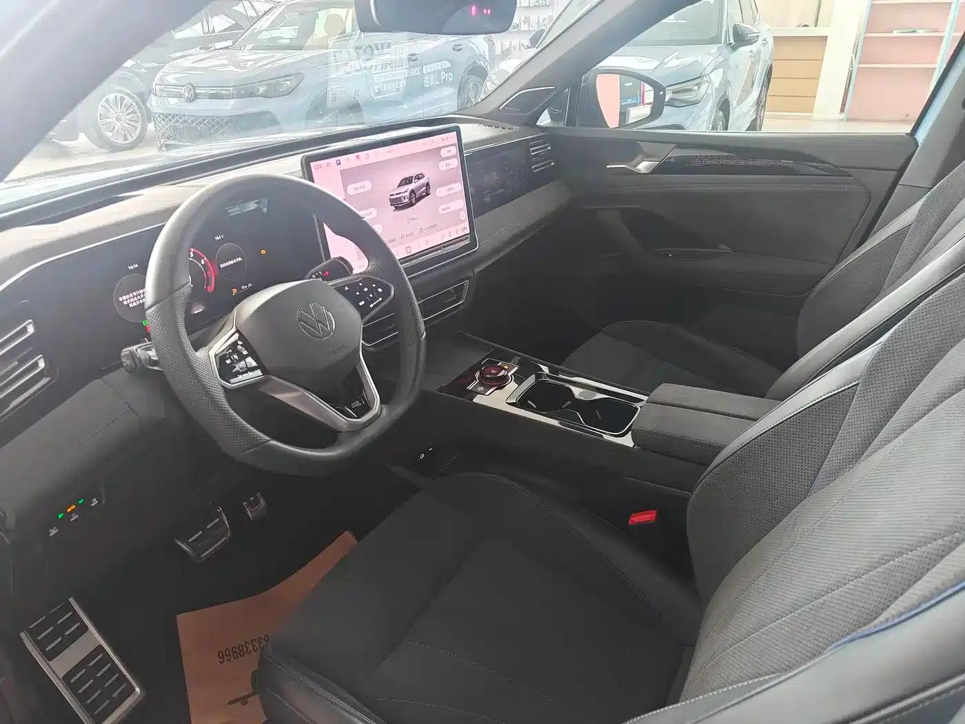 Tiguan L 2024 PRO 380TSI AWD R-Line Supreme Edition — миниатюра 7