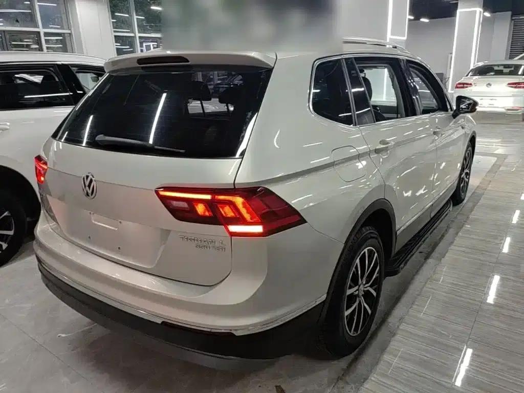 Tiguan L 2017 330TSI Automatic 2WD Luxury Edition — миниатюра 7