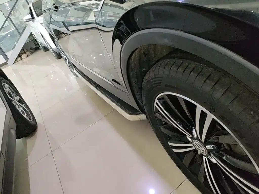 Tiguan L 2019 330TSI Automatic 2WD Panoramic Comfort Edition (National V Emission Standard) — миниатюра 21