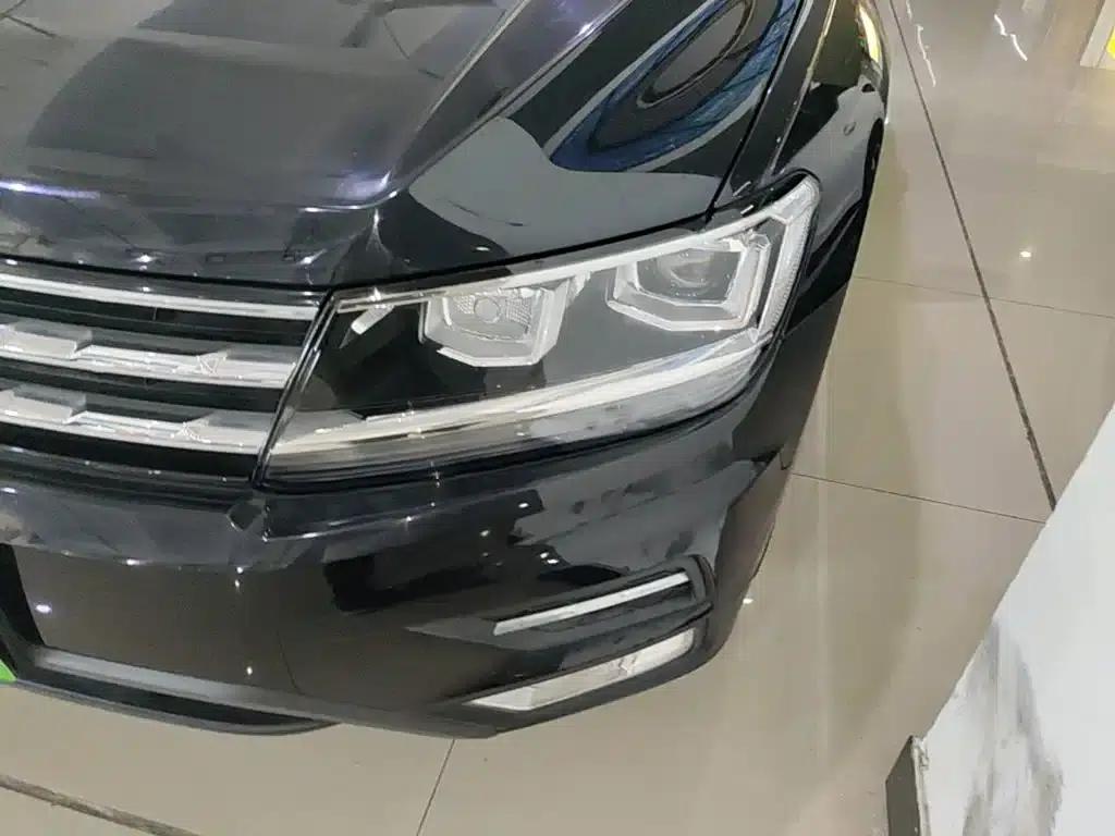 Tiguan L 2019 330TSI Automatic 2WD Panoramic Comfort Edition (National V Emission Standard) — миниатюра 24