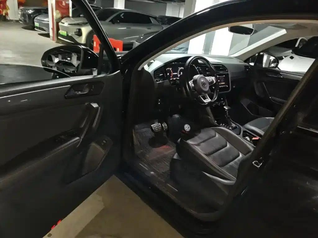 Tiguan L 2020 330TSI Automatic 2WD R-Line Flagship Edition (China VI Emission Standard) — миниатюра 16