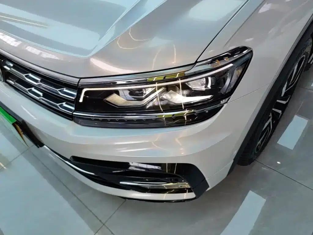 Tiguan L 2021 330TSI Automatic 2WD R-Line Flagship Edition — миниатюра 24