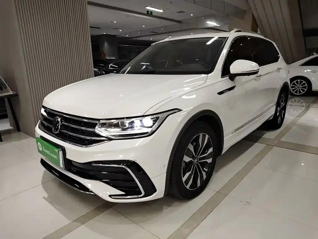 Tiguan L 2022 330TSI Automatic 2WD R-Line Premium Edition — миниатюра 1