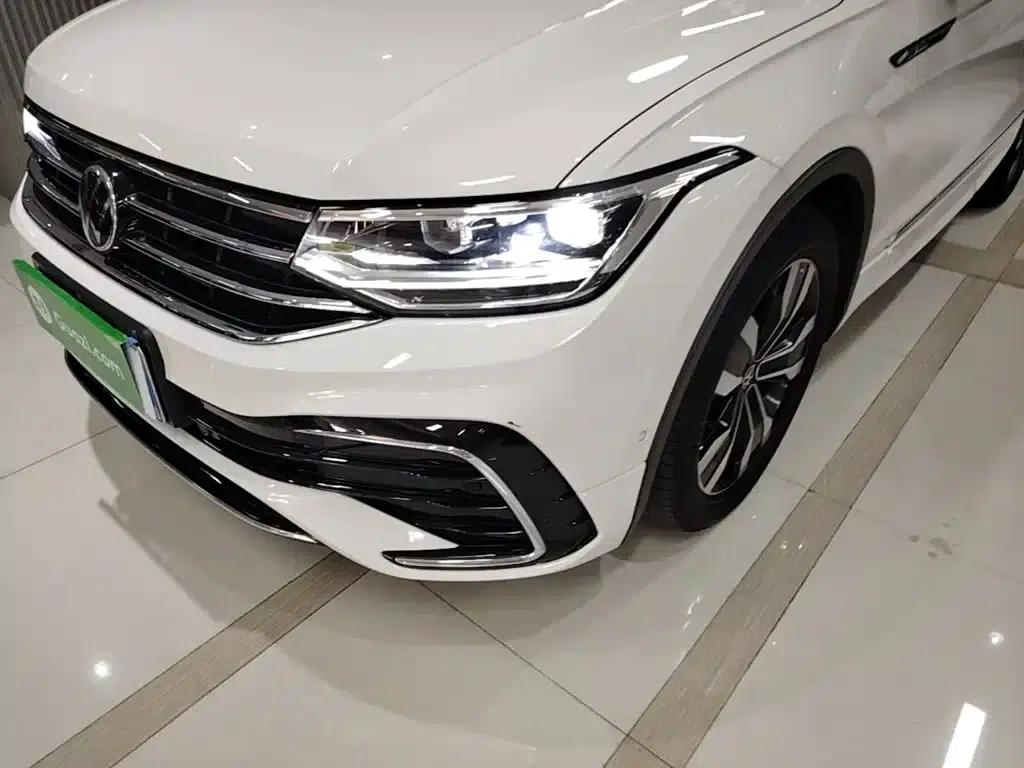 Tiguan L 2022 330TSI Automatic 2WD R-Line Premium Edition — миниатюра 24
