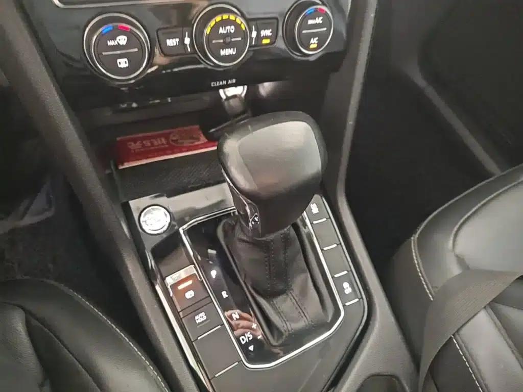 Tiguan L 2017 330TSI Automatic 2WD Luxury Edition — миниатюра 21