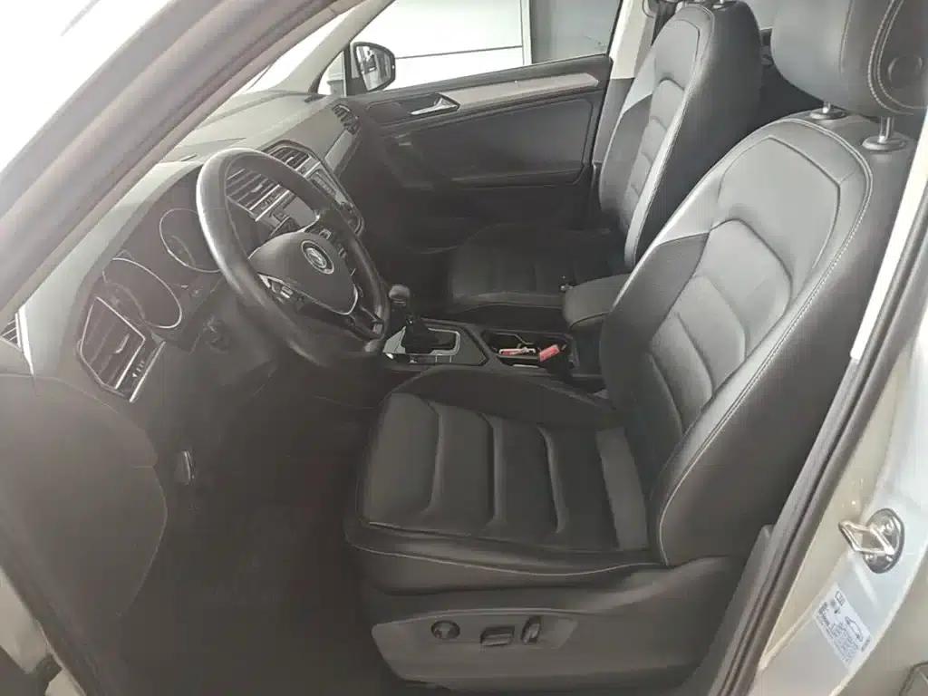 Tiguan L 2017 330TSI Automatic 2WD Luxury Edition — миниатюра 22
