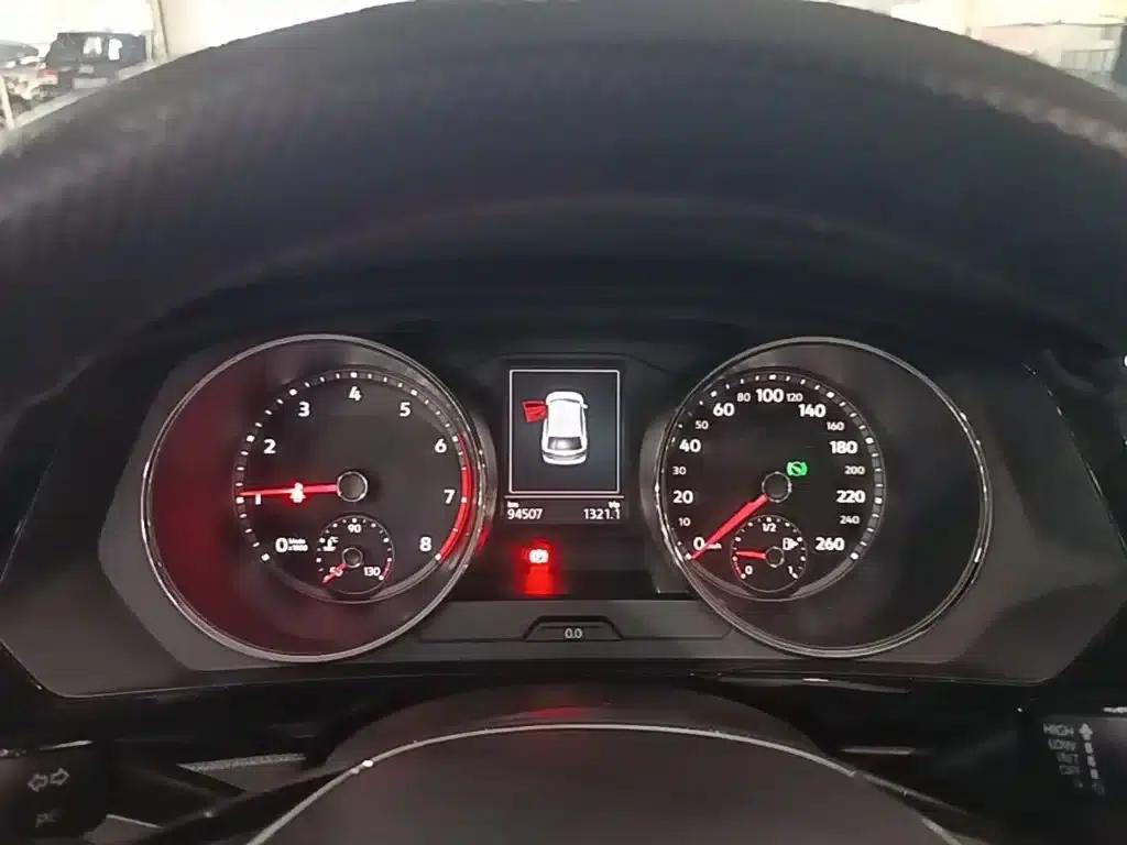 Tiguan L 2017 330TSI Automatic 2WD Flagship Edition — миниатюра 12