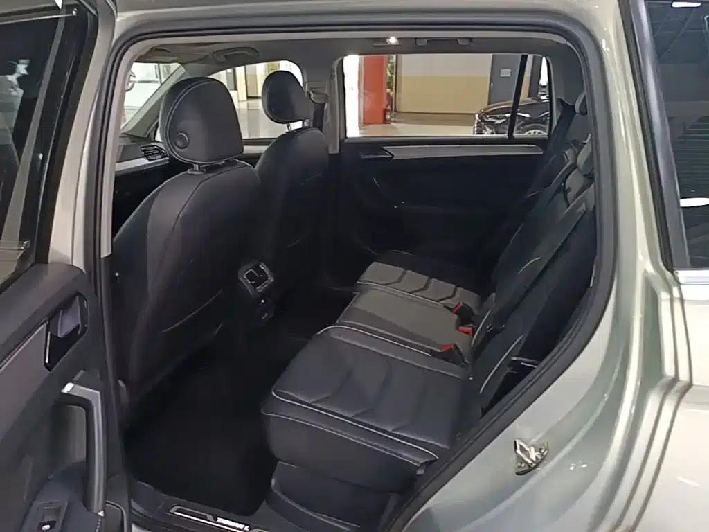 Tiguan L 2017 330TSI Automatic 2WD Flagship Edition — миниатюра 17