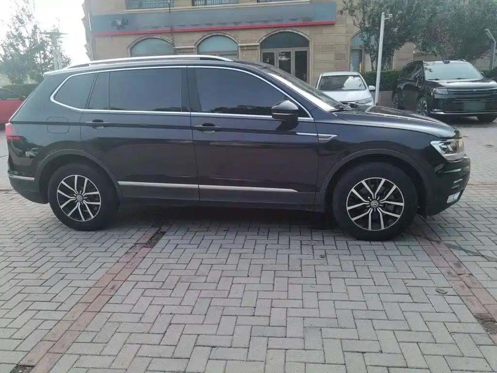 Tiguan L 2018 330TSI Automatic 2WD Luxury Edition — миниатюра 9