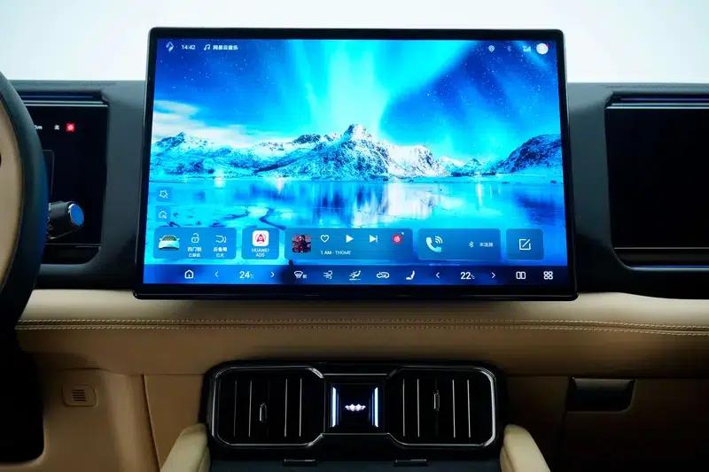 Leopard 8 2025 Smart & Brave Flagship Edition 7-Seater — миниатюра 12