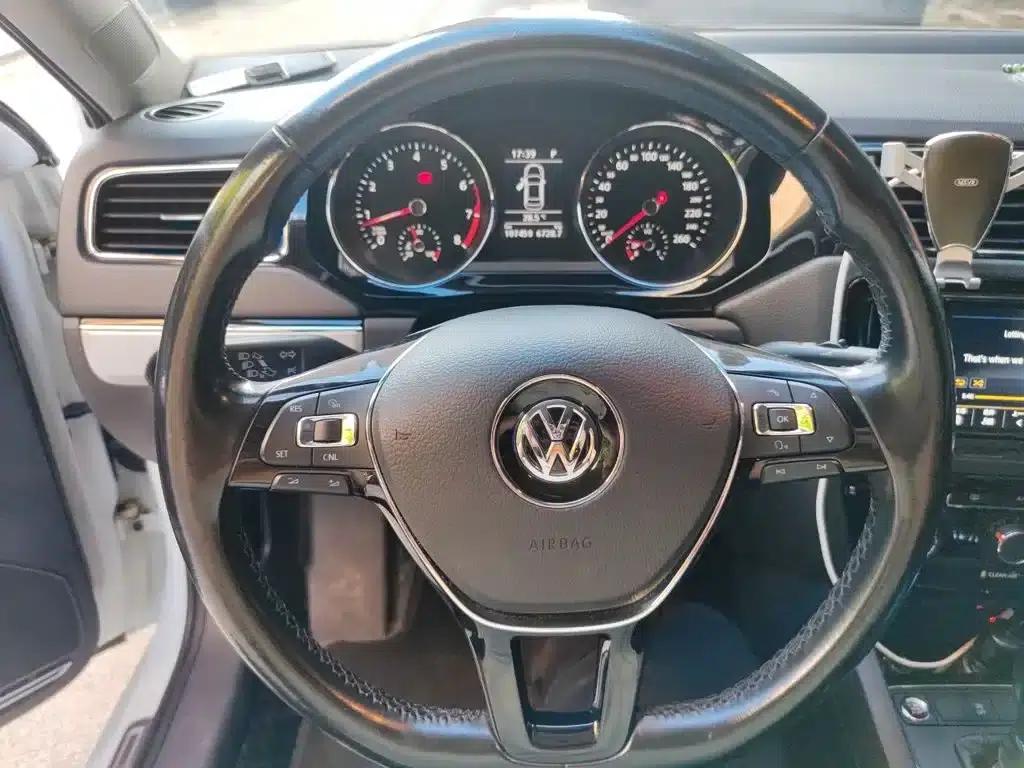 2018 Volkswagen Sagitar 280TSI DSG Dynamic Edition — миниатюра 6