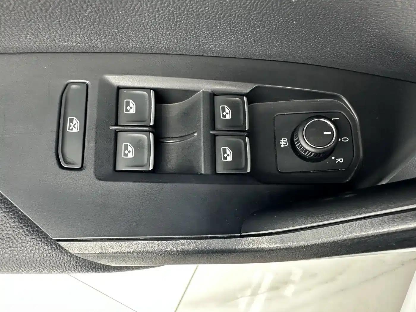 2023 Volkswagen Sagitar 280TSI DSG Super Edition — миниатюра 12