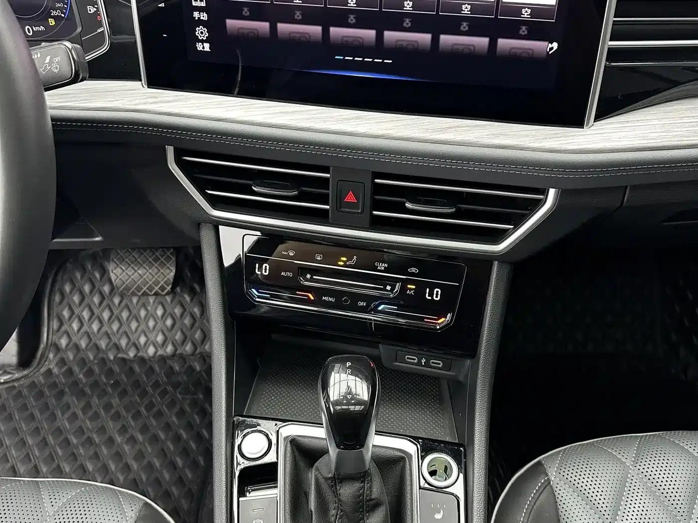 2023 Volkswagen Sagitar 280TSI DSG Super Edition — миниатюра 15
