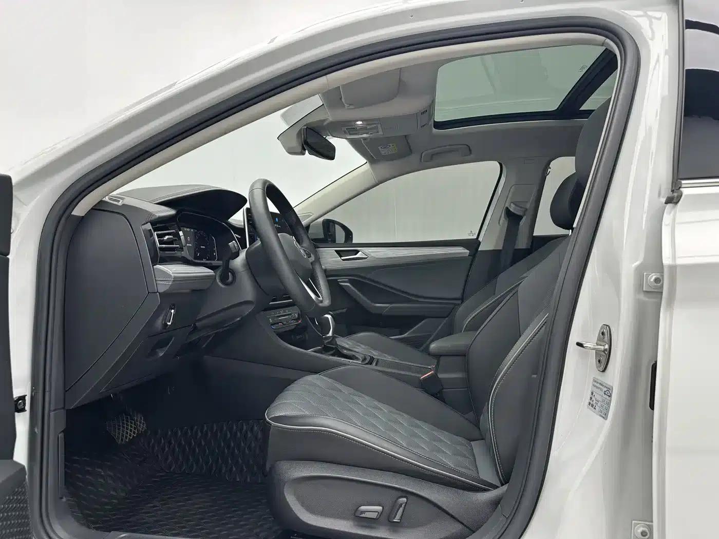 2023 Volkswagen Sagitar 280TSI DSG Super Edition — миниатюра 5