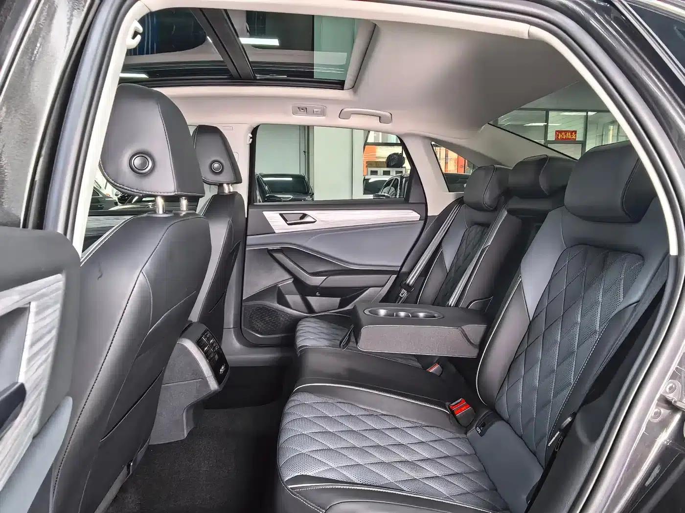 2023 Volkswagen Sagitar 200TSI DSG Super Edition — миниатюра 9