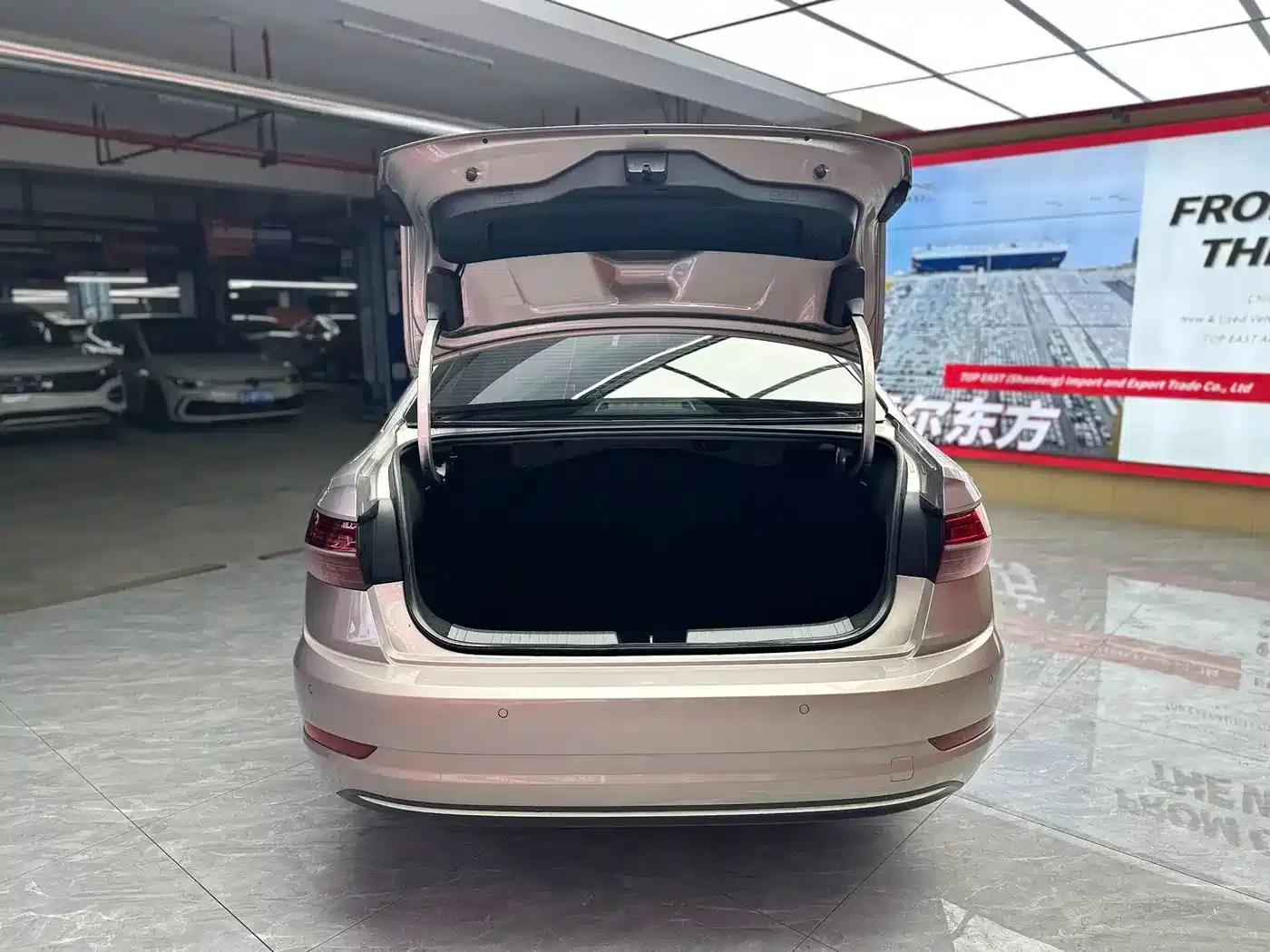 2021 Volkswagen Sagitar 280TSI DSG Luxury Intelligent Edition — миниатюра 20