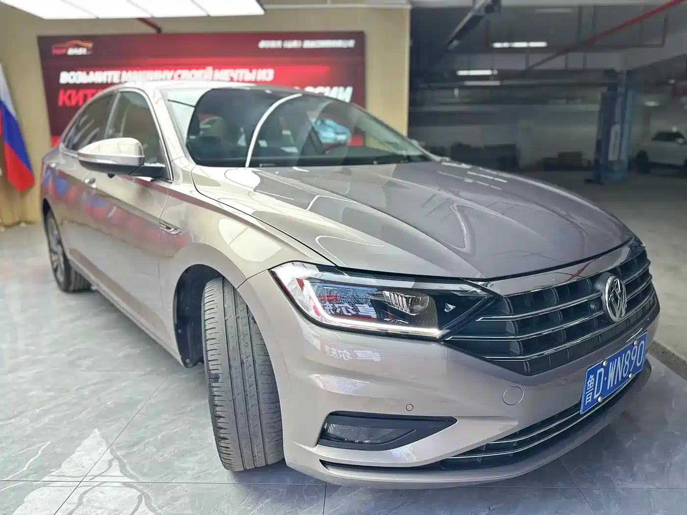 2021 Volkswagen Sagitar 280TSI DSG Luxury Intelligent Edition — миниатюра 3