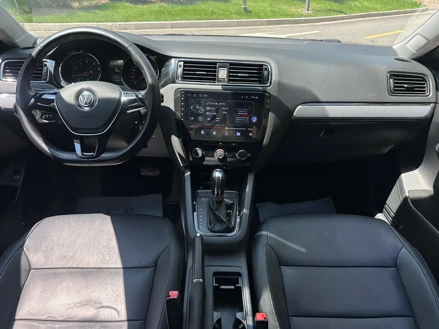 2015 Volkswagen Sagitar 230TSI Automatic Comfort Model — миниатюра 8