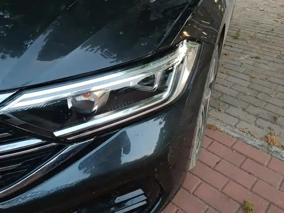 2023 Volkswagen Sagitar 300TSI DSG Super Edition — миниатюра 5